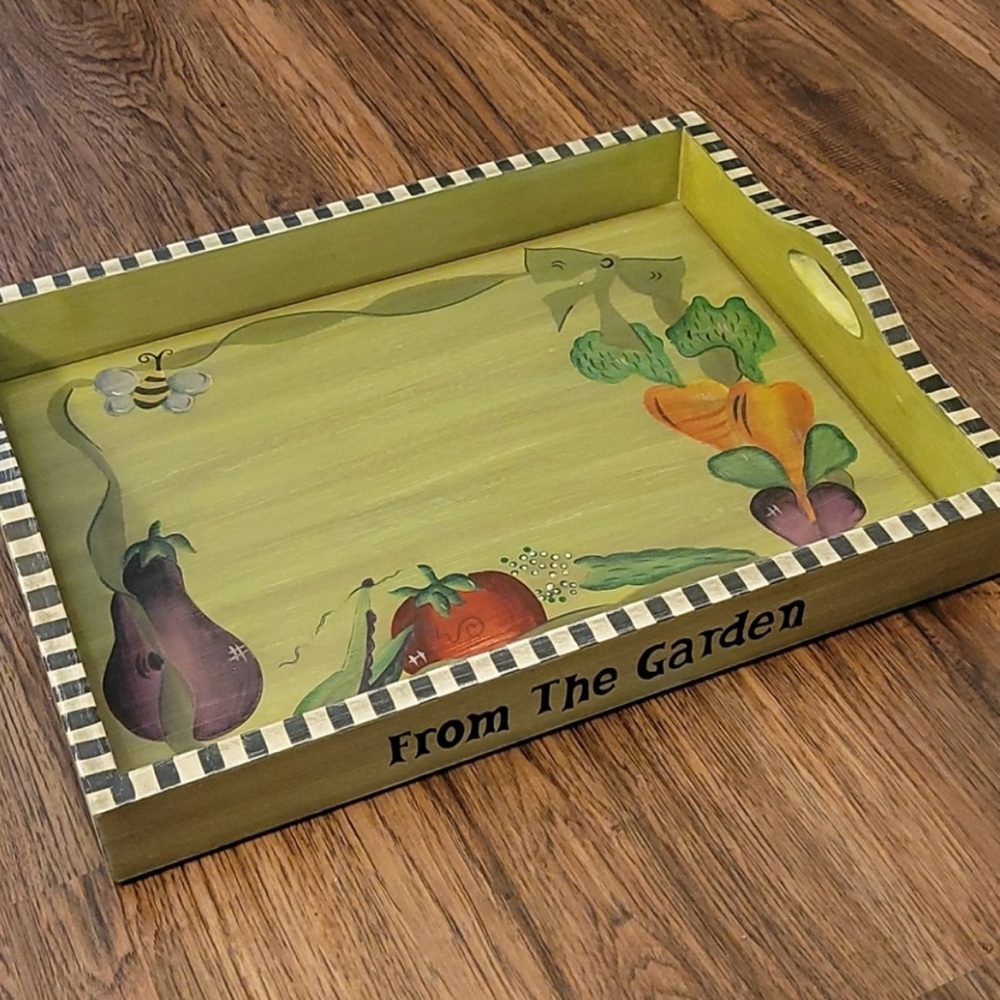 BNIB Southern Living At Home Gail A. Parrish Bountiful Tray #40542